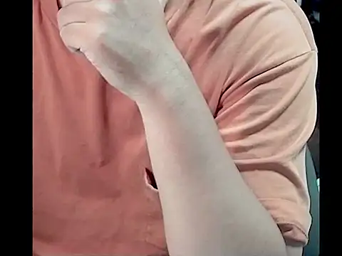 Snapshot of kk05483 chatting on November 5, 7:47 pm kk05483 online show from November 5, 7:47 pm