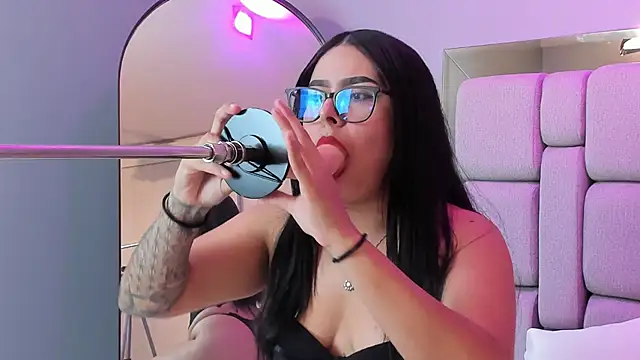 Snapshot of Amy_whittee chatting on November 27, 7:49 pm Amy whittee online show from November 27, 7:49 pm