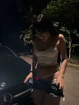 zevellez online show from November 8, 2:34 am