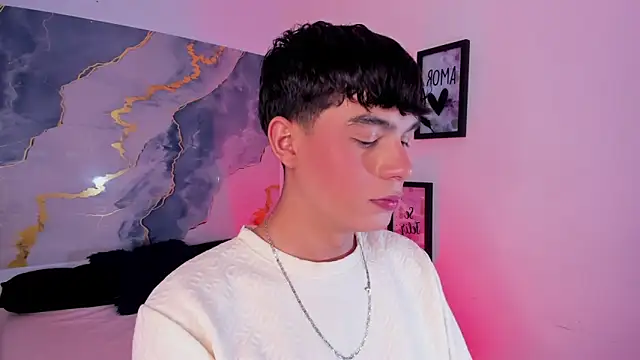 Isaac Kurtt online show from November 29, 8:12 pm