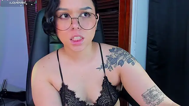 Dubraska Rubio online show from April 6, 2:53 am