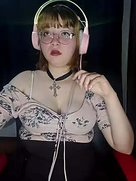 Snapshot of Michi_sauria1 chatting on November 28, 9:39 pm Michi sauria1 online show from November 28, 9:39 pm