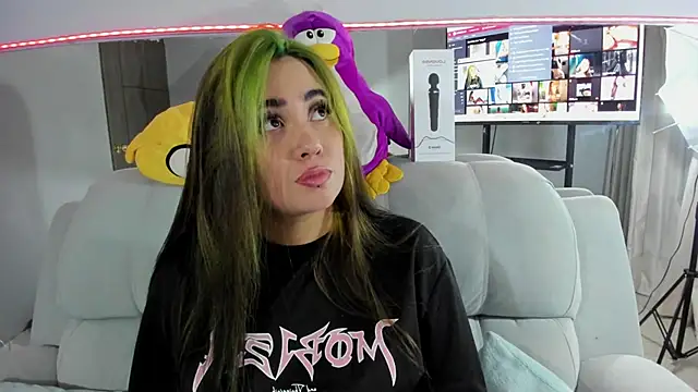 Lilith Zenith  online show from November 7, 4:45 am