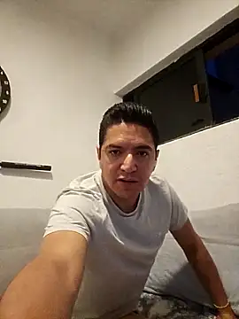 yayo 33 online show from April 17, 1:08 am