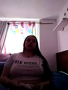 Thamara- online show from November 7, 6:08 pm