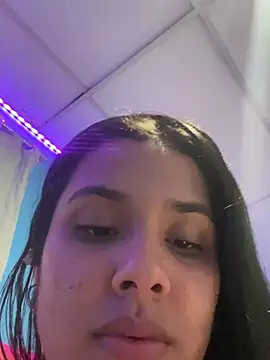 Chiquinquira3 online show from March 12, 5:57 am