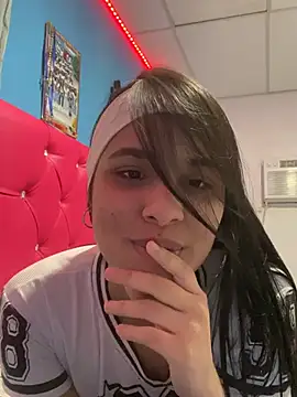 Chiquinquira3 online show from June 24, 4:44 am