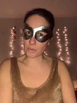 massagistahotbrunette online show from March 1, 8:55 pm