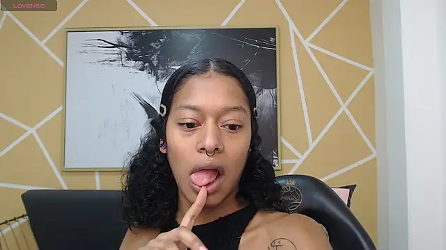 Agatha Amaya online show from November 11, 1:22 pm