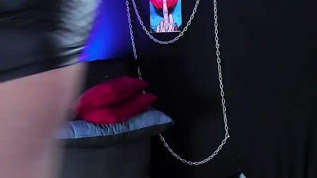 KatrinaStone online show from March 9, 10:25 pm