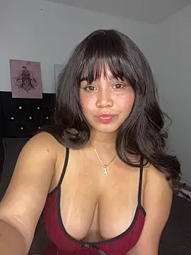 LoliitaBennett online show from January 14, 5:57 am