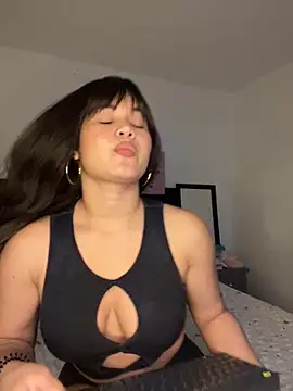 LoliitaBennett online show from May 8, 3:01 am