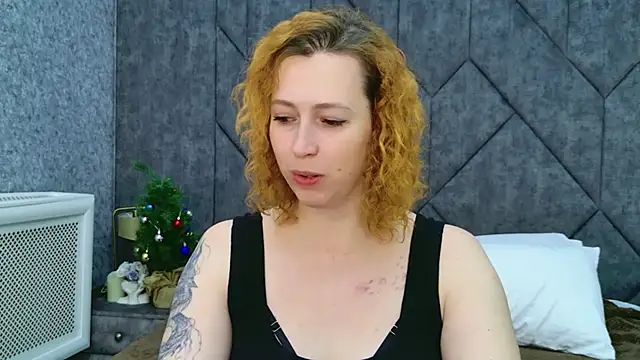 Snapshot of Evie_Berret chatting on January 14, 10:54 am Evie Berret online show from January 14, 10:54 am