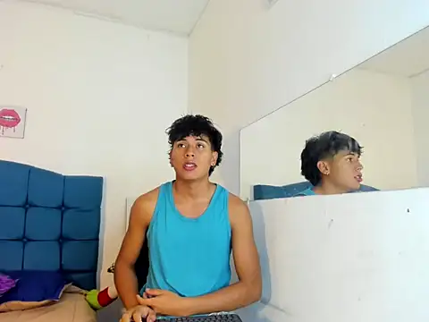 Valentino Lane online show from February 5, 6:07 am