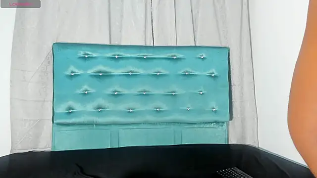 Tamaramilleer online show from November 9, 2:10 am