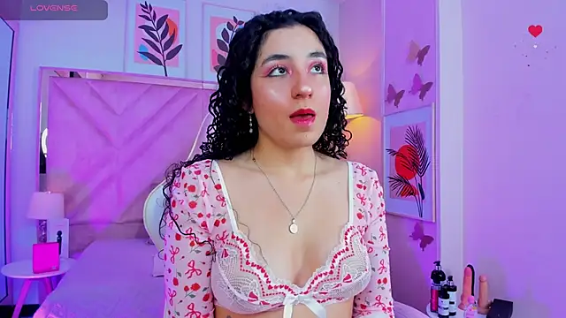 DemiJones  online show from February 18, 3:46 am