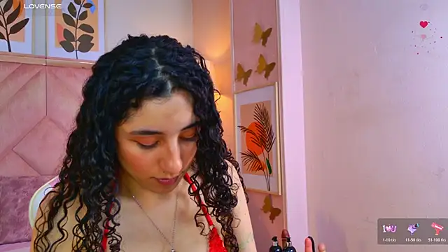 DemiJones  online show from May 29, 4:21 am