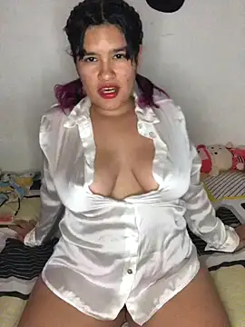 Snapshot of Beba_103 chatting on December 13, 10:26 pm Beba 103 online show from December 13, 10:26 pm