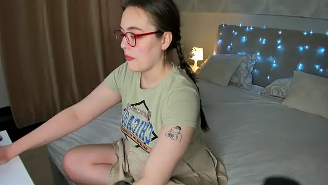 Mersedes Rosso online show from November 25, 9:20 am