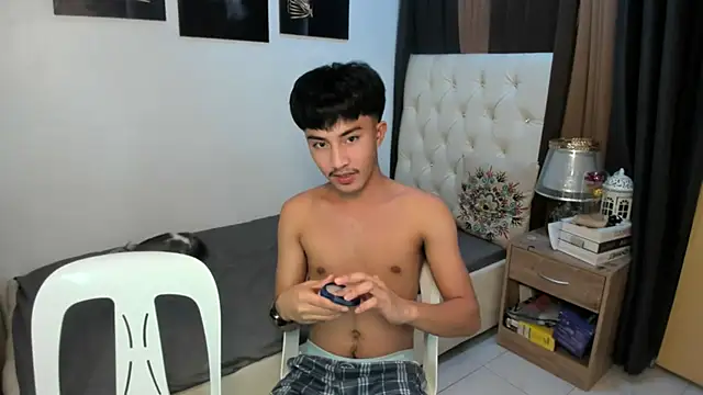 Snapshot of Urloverhardcock chatting on November 25, 4:56 am Urloverhardcock online show from November 25, 4:56 am