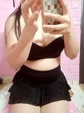 NannanLy2002 online show from December 22, 6:49 pm