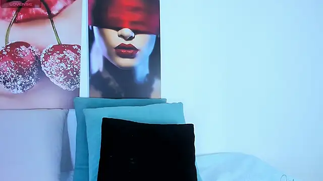 Andhrea Vale online show from January 17, 11:59 am