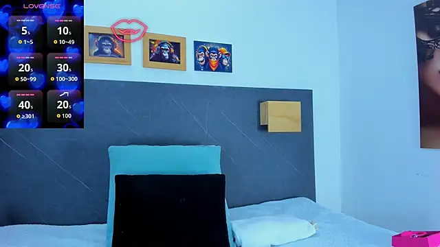 Andhrea Vale online show from April 10, 12:21 pm