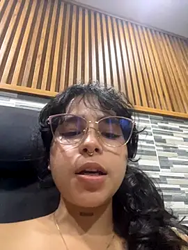  vaiolet owo online show from November 9, 6:50 pm