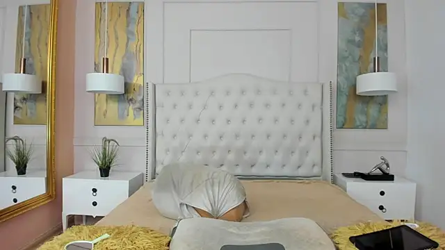 RosaliaMontero online show from February 1, 1:20 pm