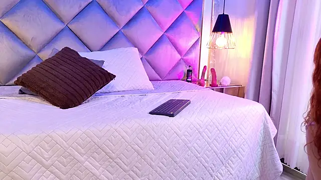 crystal gilton online show from December 1, 7:19 pm