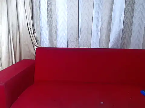 Snapshot of SilverDiva564 chatting on December 1, 6:46 pm SilverDiva564 online show from December 1, 6:46 pm