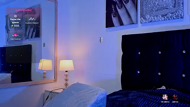 Un Sluttyy online show from March 3, 11:49 am