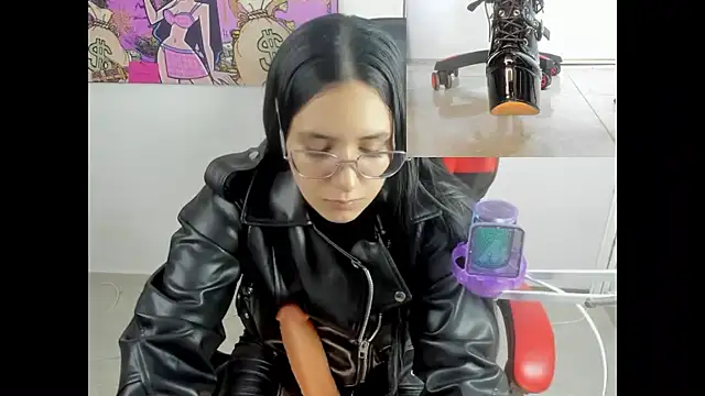 queen findom1 online show from January 13, 4:29 am