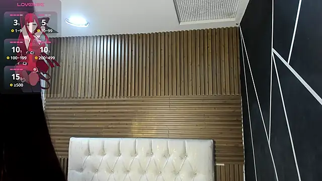 ZarinaWynne online show from April 12, 1:27 pm