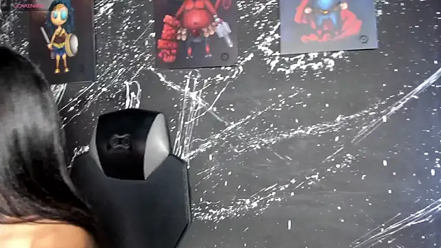 ZarinaWynne online show from April 16, 5:25 pm