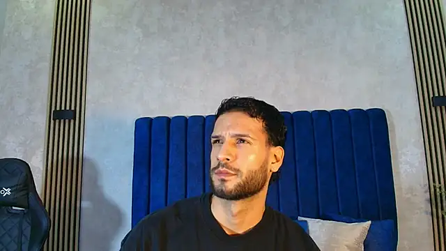 Snapshot of Jacob_Benelli chatting on May 14, 12:06 am Jacob Benelli online show from May 14, 12:06 am