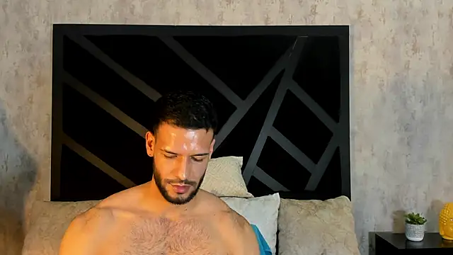 Snapshot of Jacob_Benelli chatting on July 18, 12:15 am Jacob Benelli online show from July 18, 12:15 am