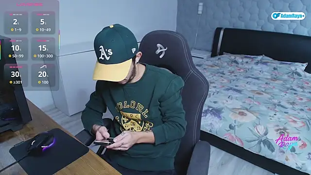 adamrayn online show from November 14, 7:18 am