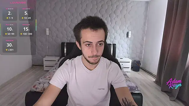 adamrayn online show from December 4, 8:12 am