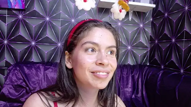 emilygrooe online show from December 1, 10:48 pm