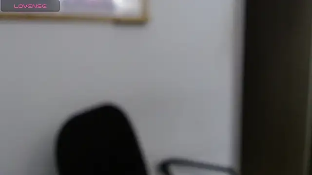 Snapshot of LorieFerrer chatting on February 13, 11:15 pm LorieFerrer online show from February 13, 11:15 pm