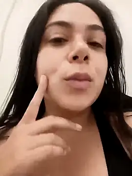 Snapshot of LorieFerrer chatting on March 4, 12:50 am LorieFerrer online show from March 4, 12:50 am