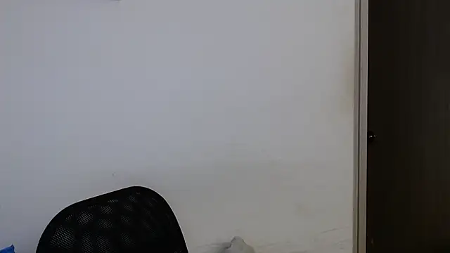 Snapshot of LorieFerrer chatting on March 8, 1:03 pm LorieFerrer online show from March 8, 1:03 pm