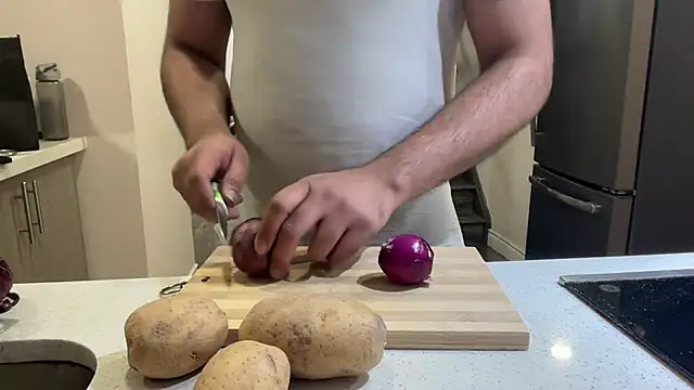 Snapshot of sukhpreetdhindsa chatting on December 2, 7:03 am sukhpreetdhindsa online show from December 2, 7:03 am