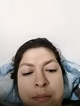 Snapshot of Chechi_miau chatting on November 17, 4:40 am Chechi miau online show from November 17, 4:40 am