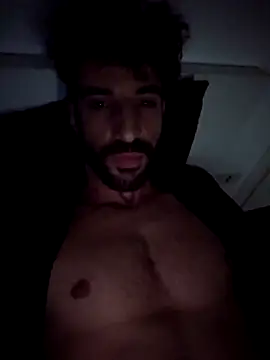 Snapshot of Pinosce6 chatting on November 8, 2:06 pm Pinosce6 online show from November 8, 2:06 pm