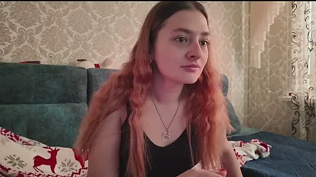 SweetLiaison online show from March 11, 6:30 am