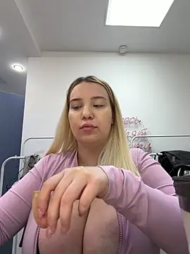 KilianaNoir online show from February 15, 6:43 am