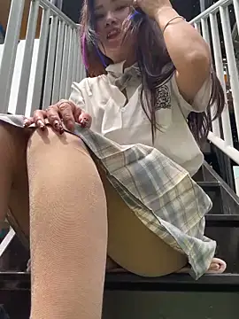 luna-sisi online show from April 8, 4:45 am