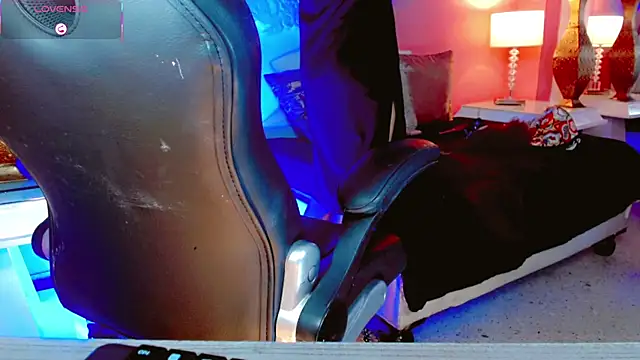 AnnaRouseQueen online show from March 5, 8:16 pm